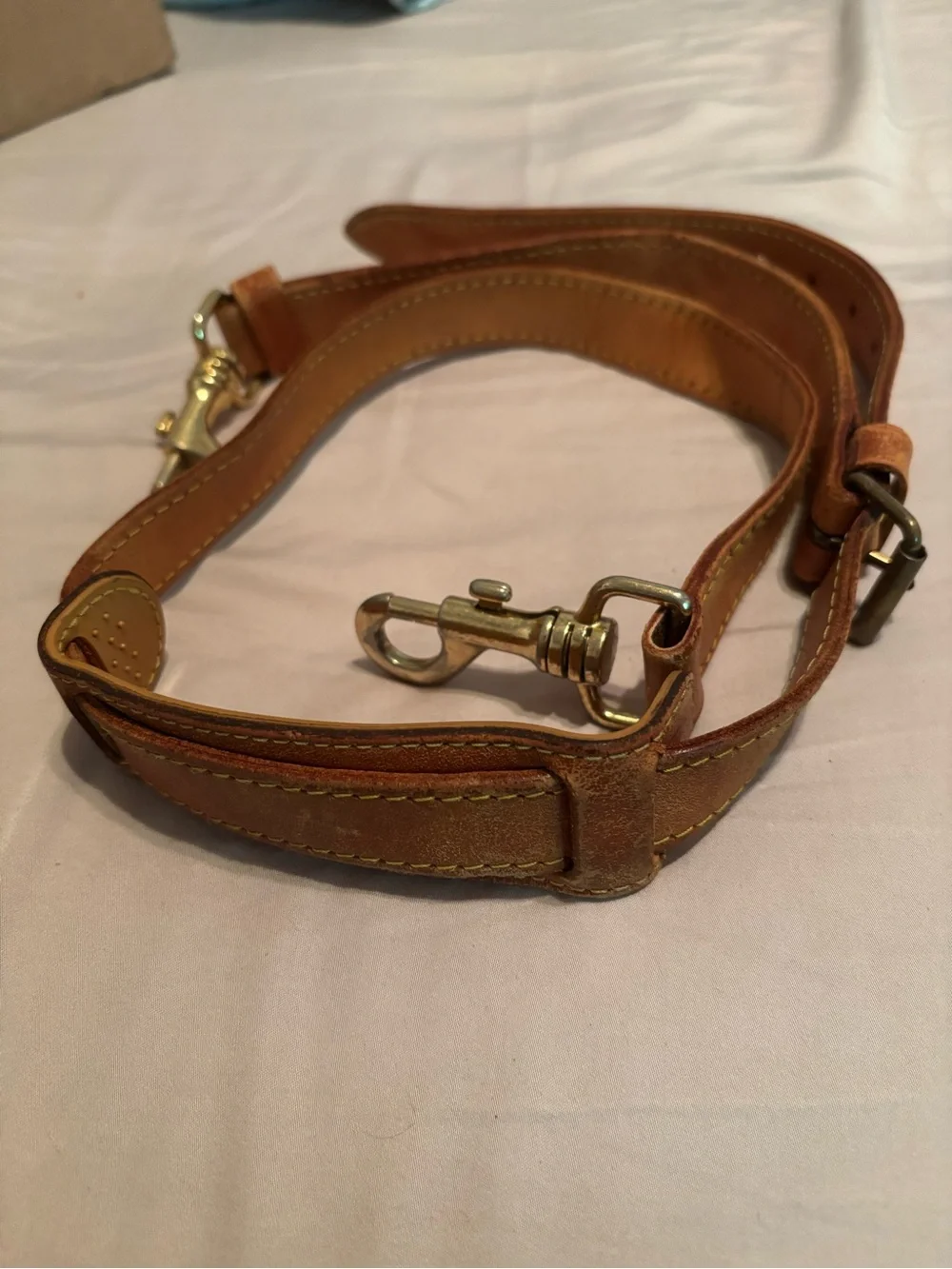 Authentic Louis Vuitton Adjustable Vachetta Leather Shoulder Strap Golden Patina